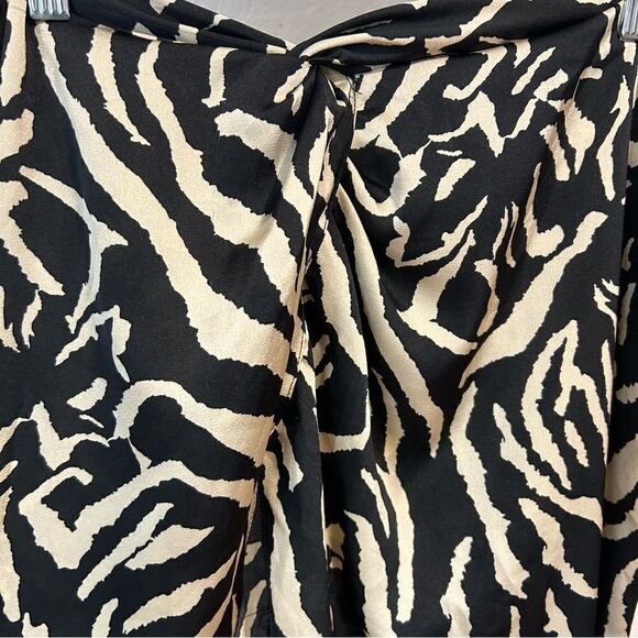 Missguided Zebra Tiger Animal Print Satin Midi Knee Length High Split Skirt - Picture 8 of 12